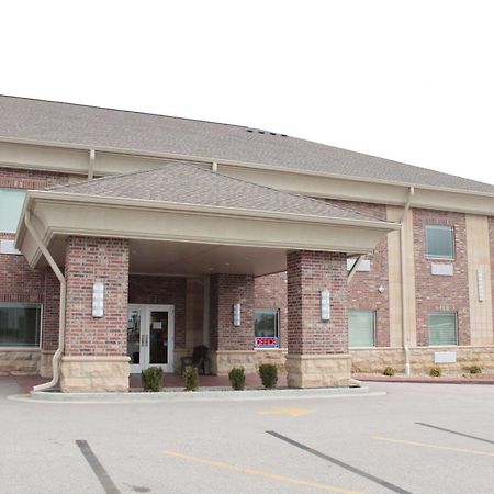 Bell'S Extended Stay And Suites Saint Robert Bagian luar foto