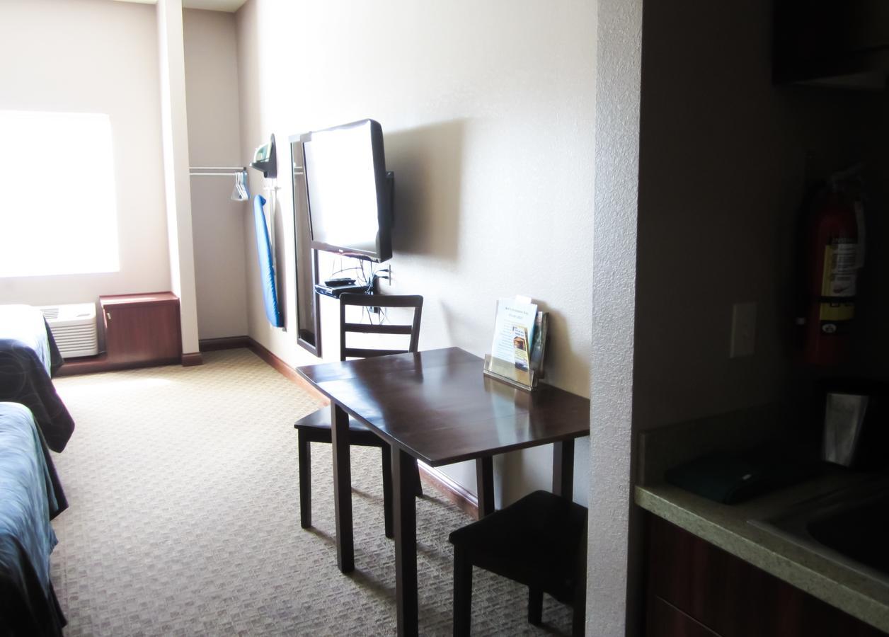 Bell'S Extended Stay And Suites Saint Robert Bagian luar foto