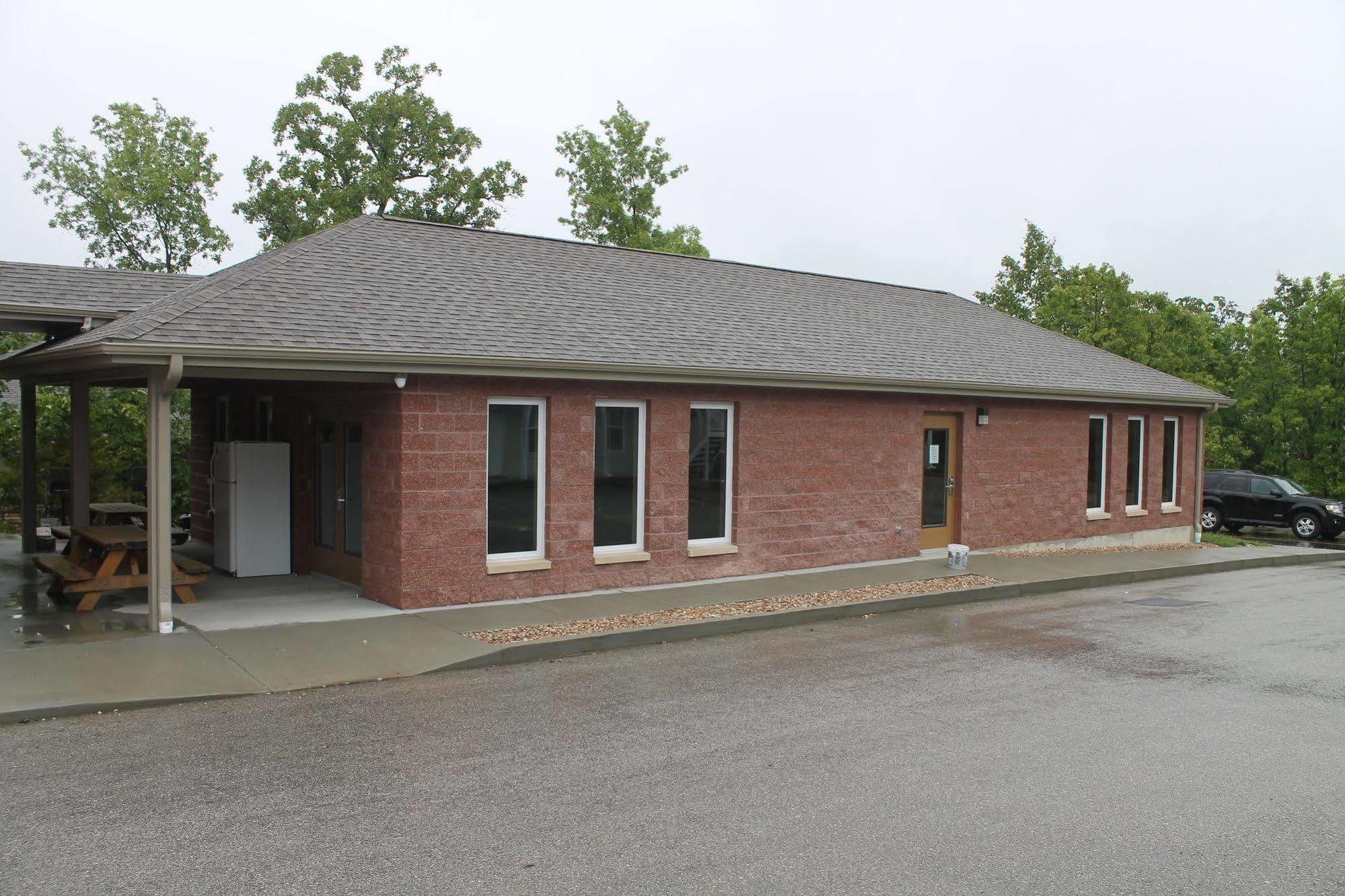 Bell'S Extended Stay And Suites Saint Robert Bagian luar foto