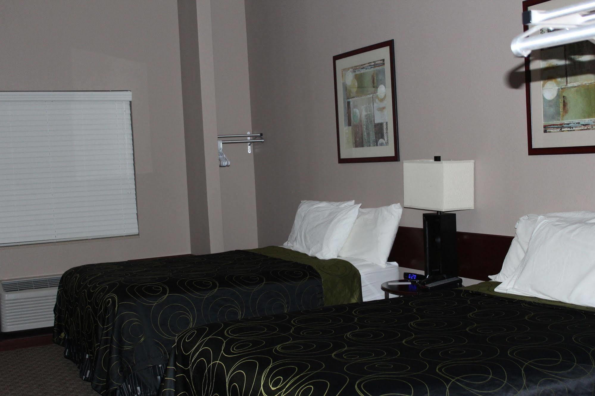Bell'S Extended Stay And Suites Saint Robert Bagian luar foto